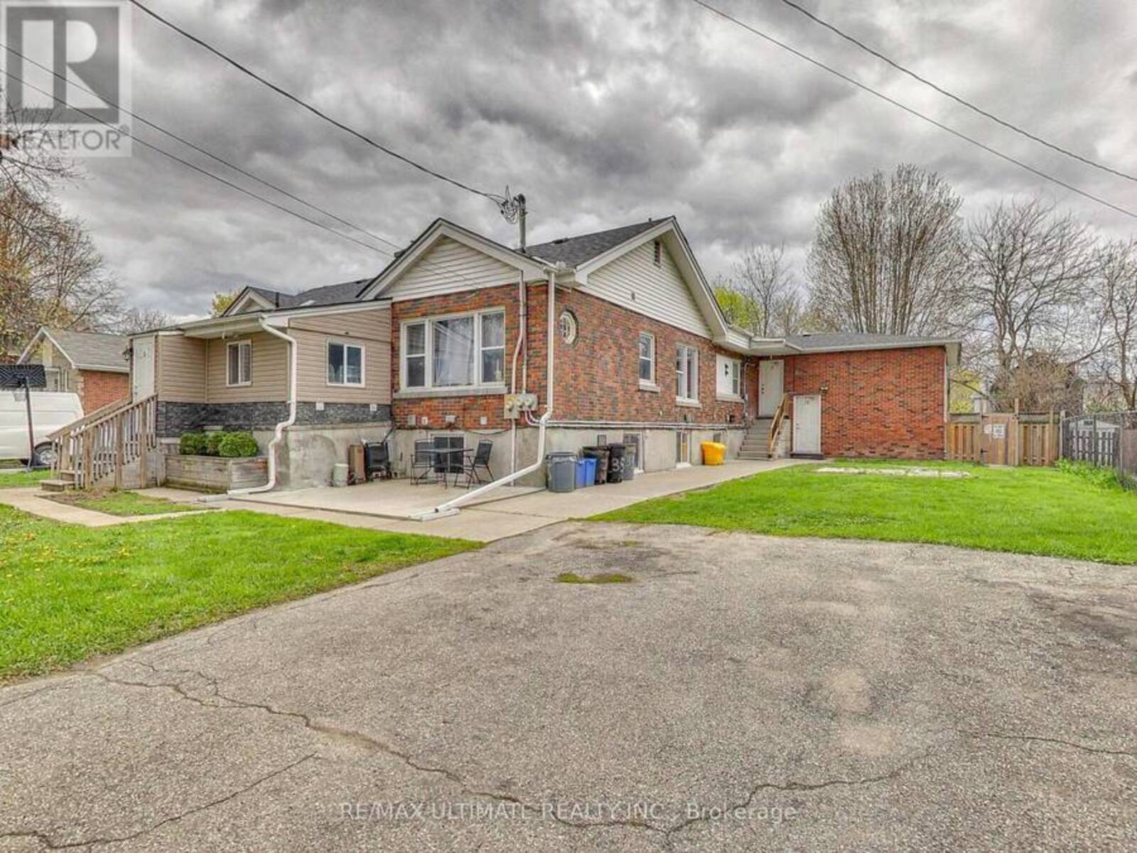 135 CHATHAM STREET, Brantford, Ontario N3S 4G5