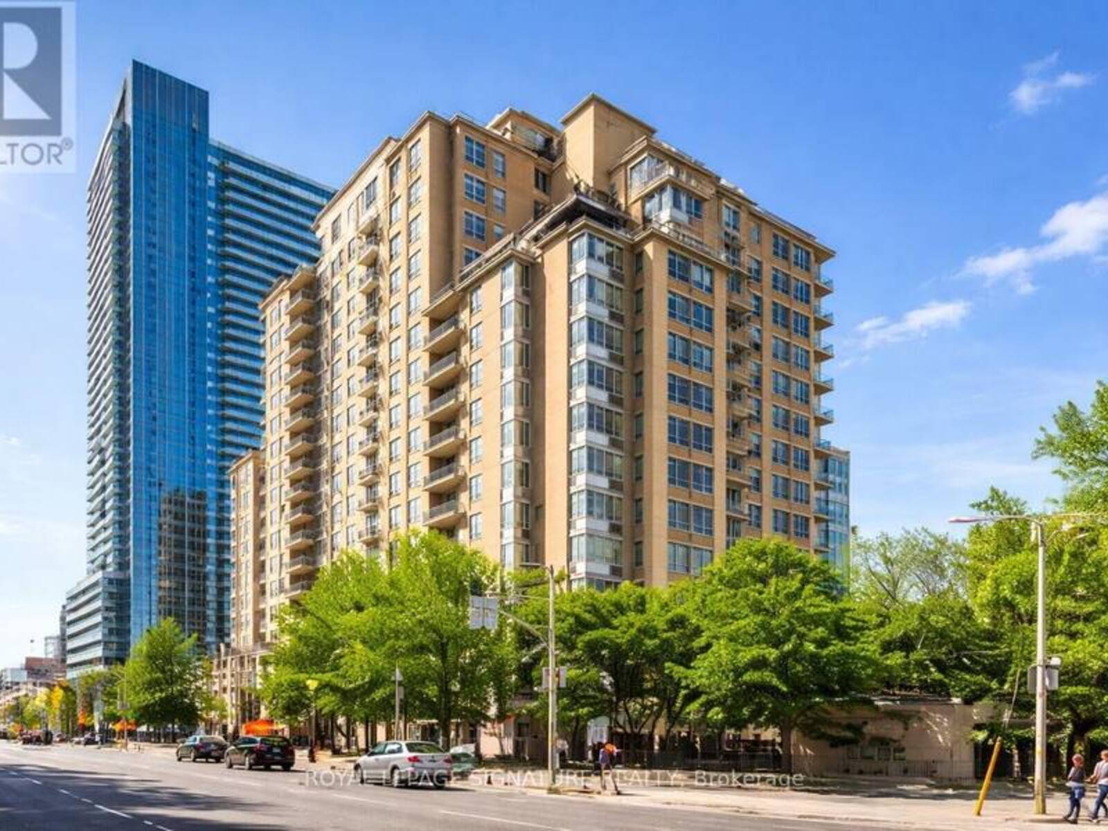 813 - 123 EGLINTON AVENUE E, Toronto, Ontario M4P 1J2