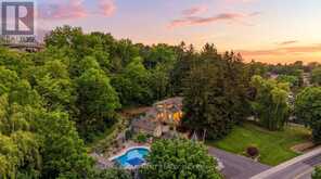 44 NEW MOUNTAIN ROAD | Hamilton Ontario | Slide Image One