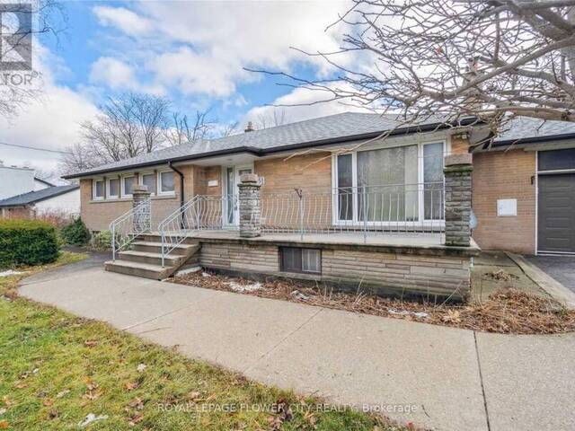 51 HILLSIDE AVENUE Vaughan Ontario, L4K 1X1 - 6 Bedrooms Home For Sale