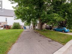 7 HILLPARK TRAIL Brampton Ontario, L6S 1R1