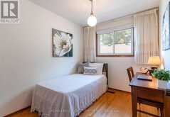 102 MARKSON CRESCENT | Hamilton Ontario | Slide Image Sixteen