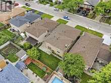 102 MARKSON CRESCENT | Hamilton Ontario | Slide Image Forty