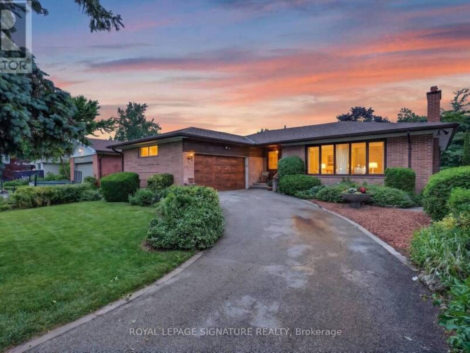 11 REGENCY SQUARE, Toronto, Ontario M1E 1N4