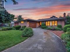 11 REGENCY SQUARE Toronto Ontario, M1E 1N4