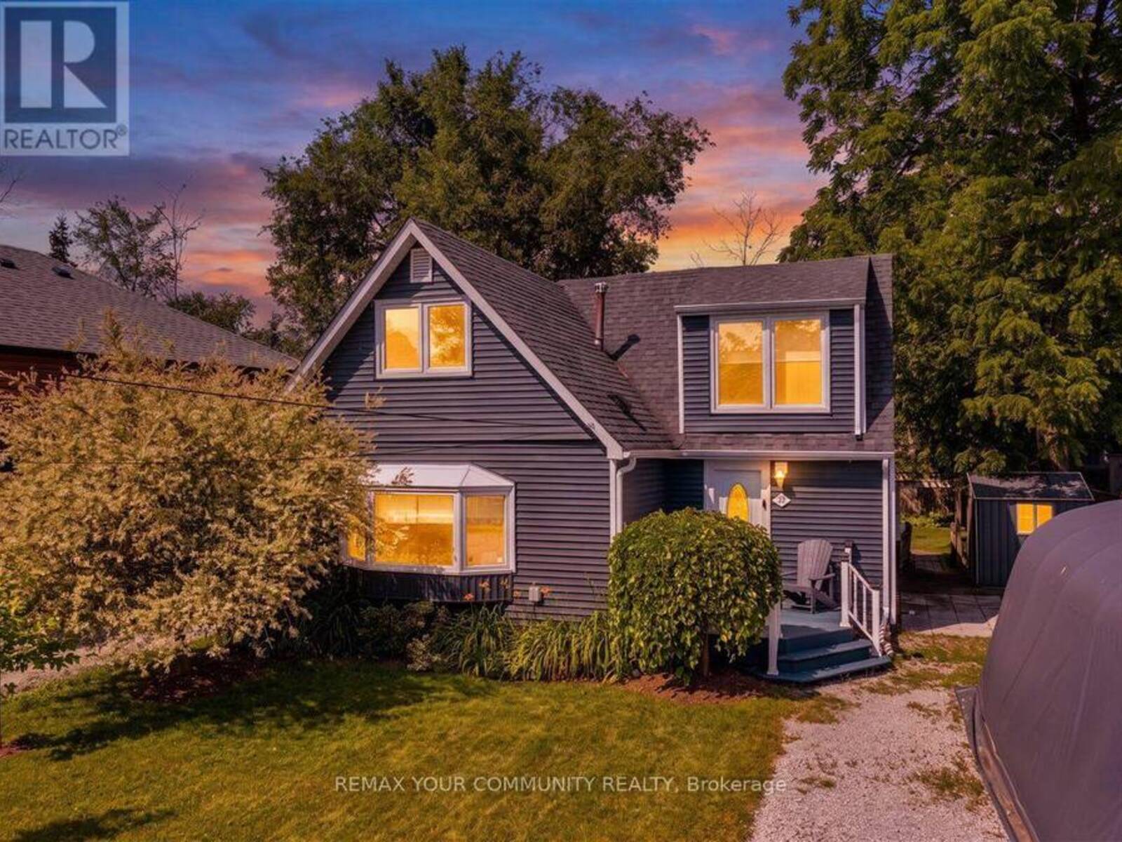 17 FARLEY CIRCLE, Georgina, Ontario L0E 1S0