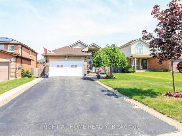 36 BENJAMIN LANE Barrie Ontario, L4N 0S2 - 3 Bedrooms Home For Sale