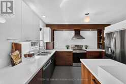 35 FARMSTEAD CRESCENT | Barrie Ontario | Slide Image Eleven