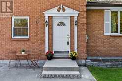 32 LOUISA STREET | Georgina Ontario | Slide Image Four