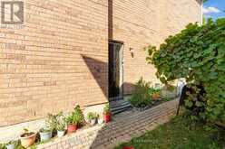 39 DARREN ROAD | Brampton Ontario | Slide Image Forty
