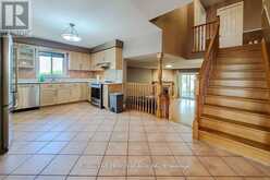 42 RICHMOND CRESCENT | Hamilton Ontario | Slide Image Fifteen