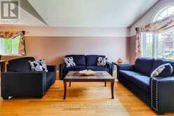 42 RICHMOND CRESCENT | Hamilton Ontario | Slide Image Six