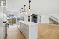 2212 URWIN CRESCENT | Oakville Ontario | Slide Image Thirteen