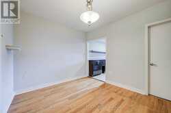 19 ROBINSON AVENUE | Toronto Ontario | Slide Image Nineteen