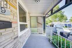 19 ROBINSON AVENUE | Toronto Ontario | Slide Image Four