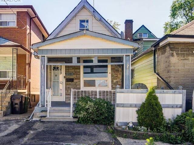 19 ROBINSON AVENUE Toronto Ontario, M1L 3S8 - 3 Bedrooms Home For Sale
