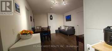 426 - 8 TRENT AVENUE | Toronto Ontario | Slide Image Fourteen