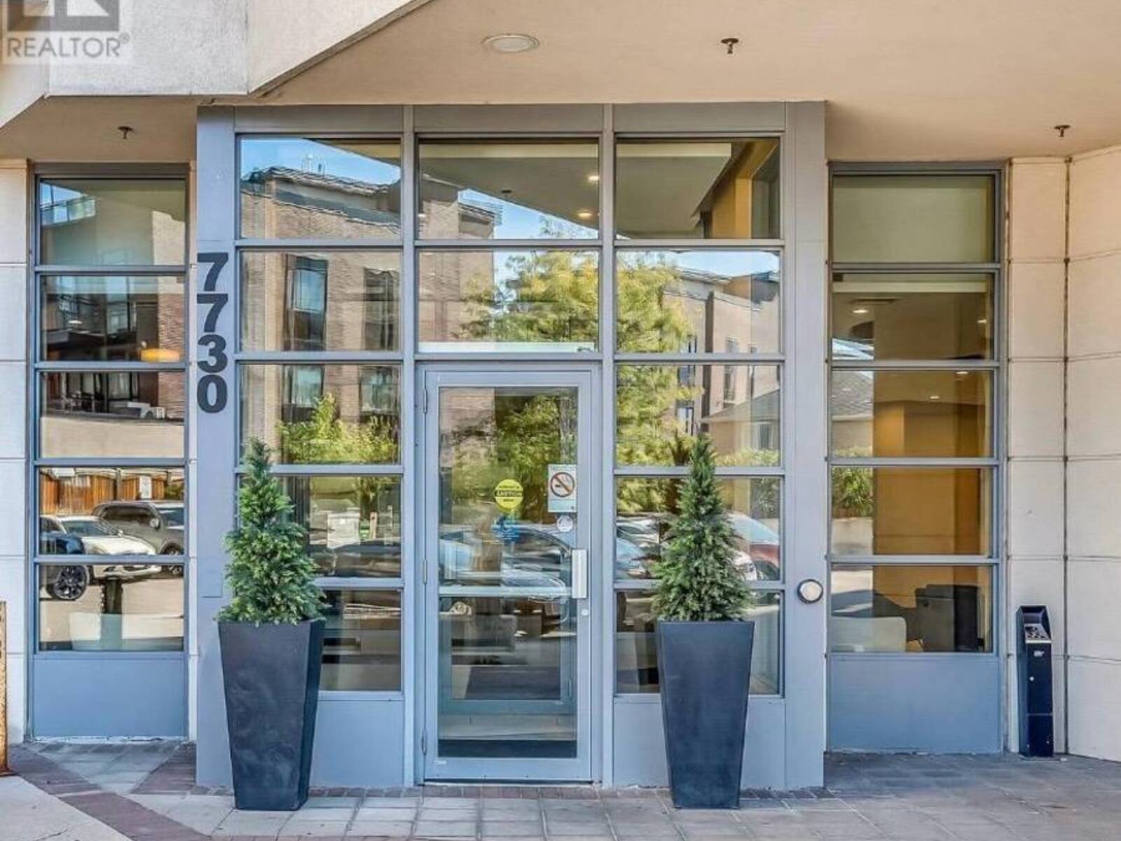 404 - 7730 KIPLING AVENUE, Vaughan, Ontario L4L 1Y7