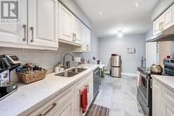 266 SIMONSTON BOULEVARD | Markham Ontario | Slide Image Sixteen