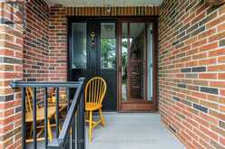 266 SIMONSTON BOULEVARD | Markham Ontario | Slide Image Eight