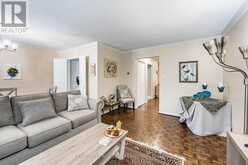 266 SIMONSTON BOULEVARD | Markham Ontario | Slide Image Twenty-three