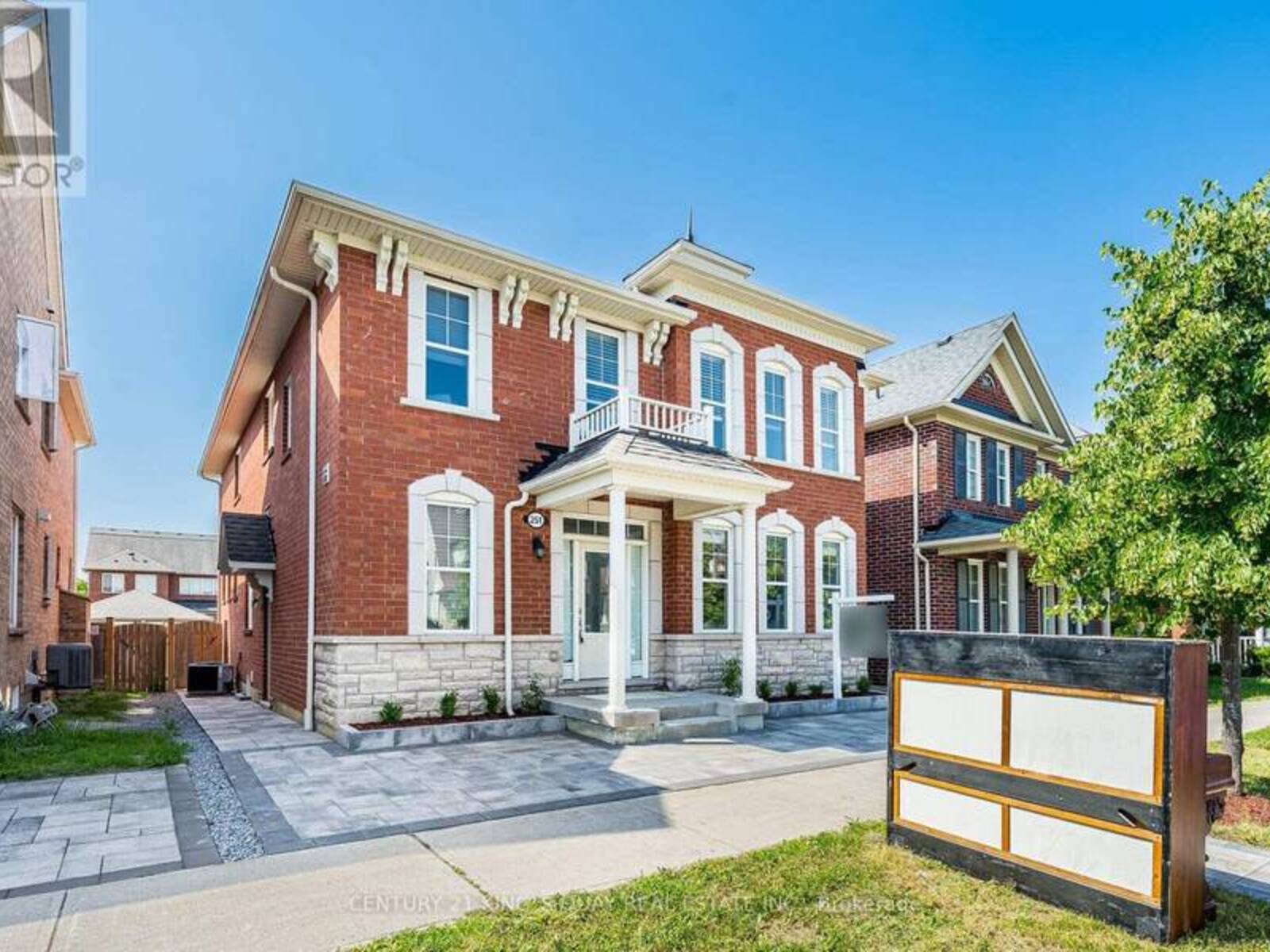 251 CORNELL PARK AVENUE, Markham, Ontario L6B 0W8