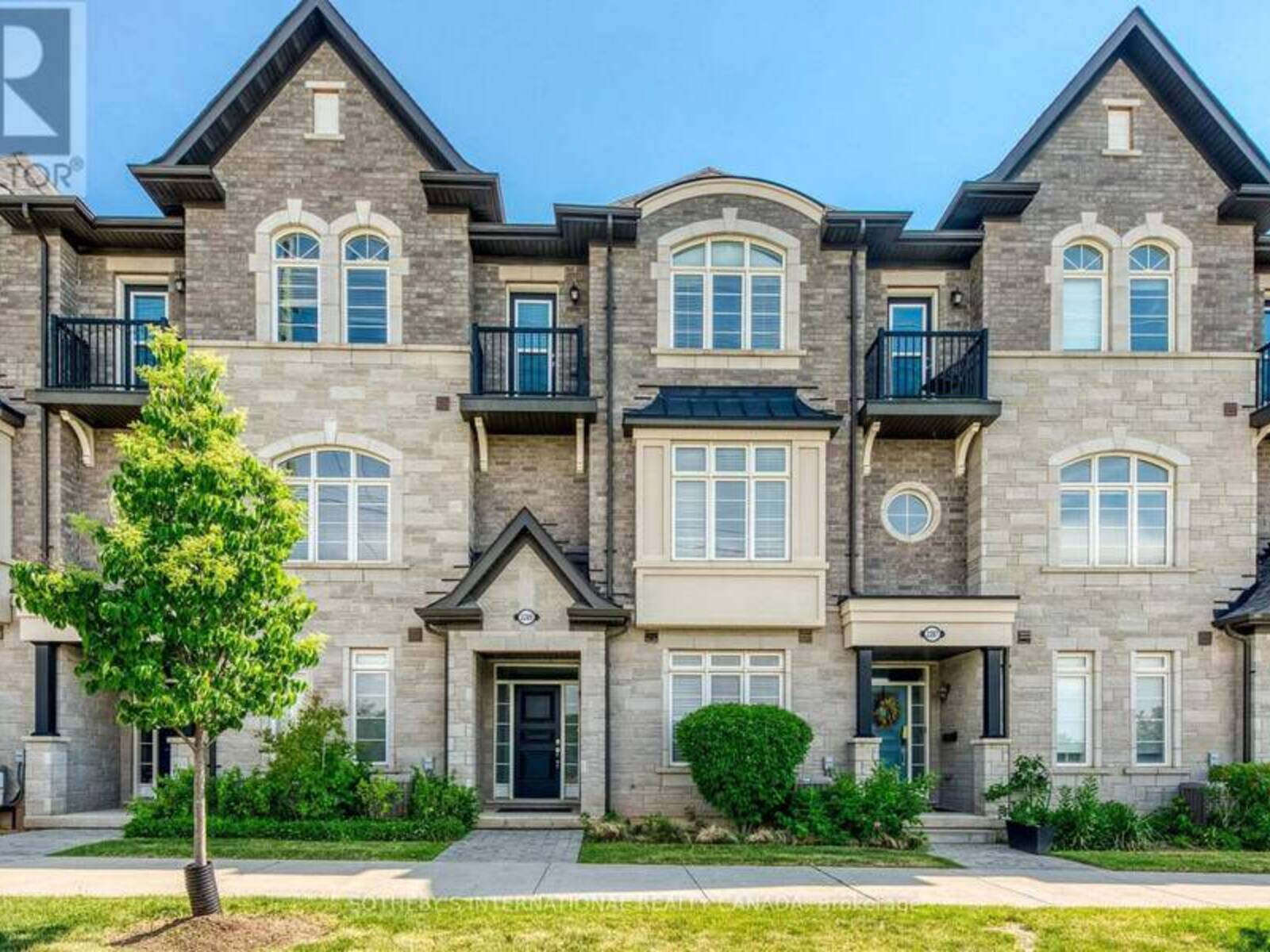 2289 KHALSA GATE, Oakville, Ontario L6M 1P4