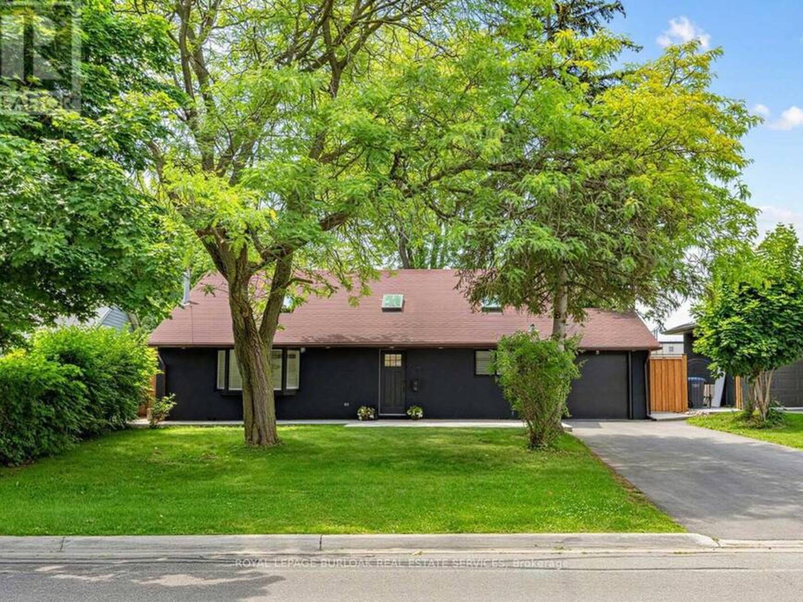 13 SWANHURST BOULEVARD, Mississauga, Ontario L5N 1B6