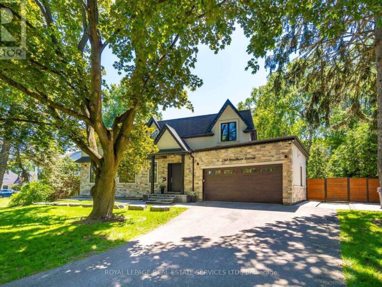 1568 BROADMOOR AVENUE, Mississauga, Ontario L5G 3V1