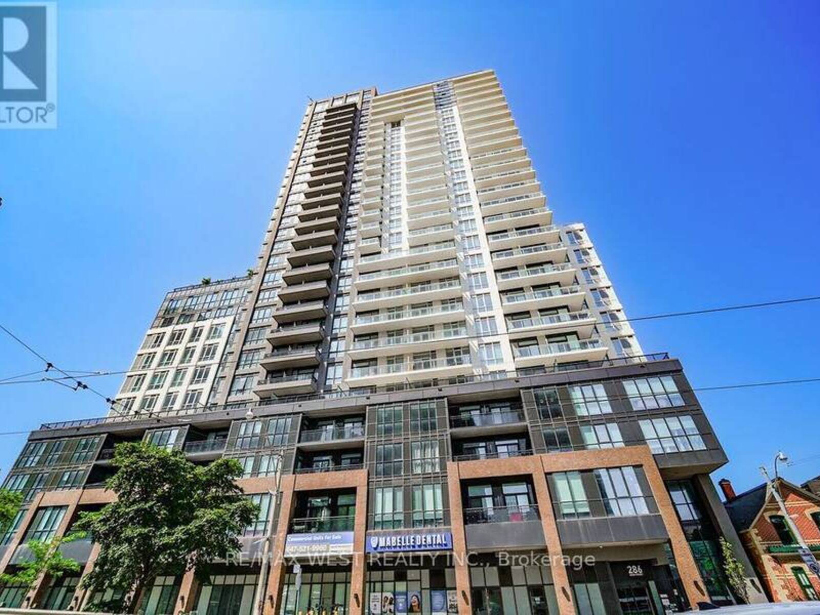 215 - 286 MAIN STREET, Toronto, Ontario M4C 4X5