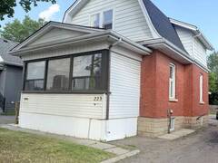 223 QUEEN STREET W Brampton Ontario, L6Y 1M6