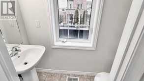87 MAYLAND TRAIL | Hamilton Ontario | Slide Image Eleven