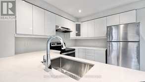 87 MAYLAND TRAIL | Hamilton Ontario | Slide Image Two