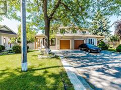 26 AMAZON COURT Brampton Ontario, L6R 1C7