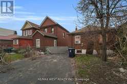 661 BERESFORD AVENUE | Toronto Ontario | Slide Image Nineteen