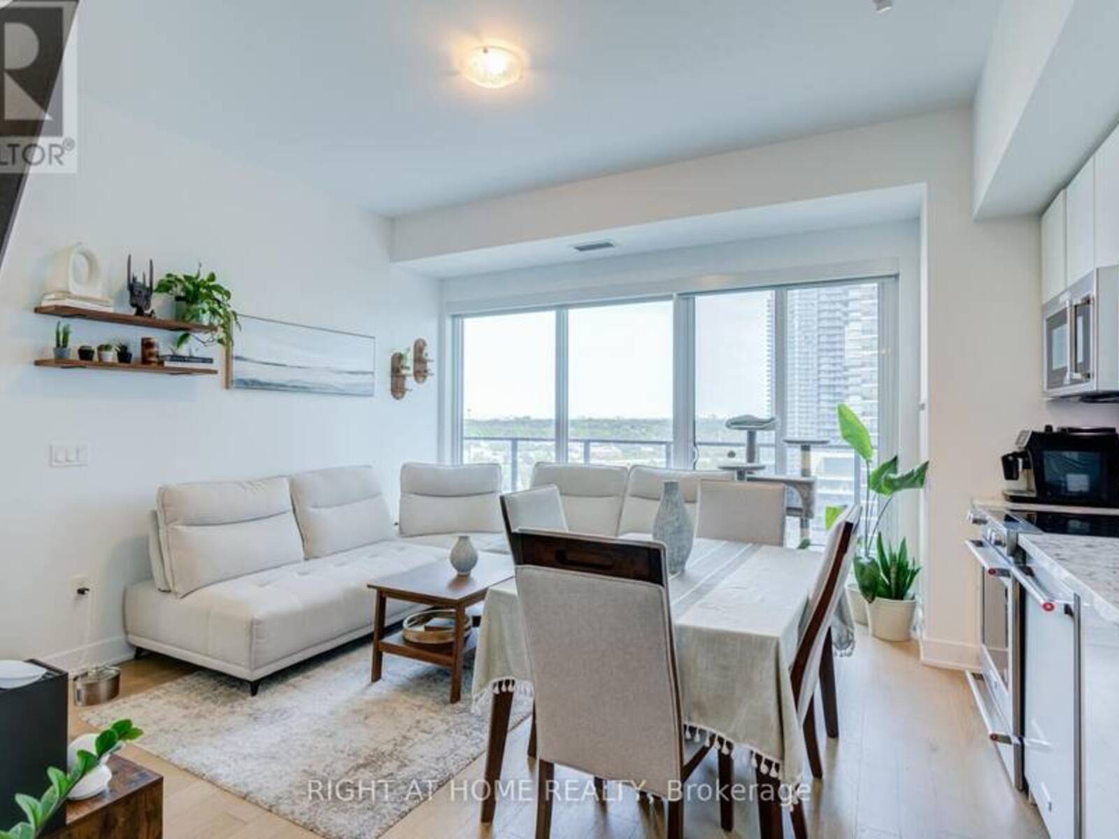 1413 - 30 SHORE BREEZE DRIVE, Toronto, Ontario M8V 0J1