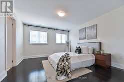 18 KENNETH WOOD CRESCENT | Toronto Ontario | Slide Image Eighteen