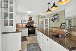 2147 GOVERNORS ROAD | Hamilton Ontario | Slide Image Sixteen