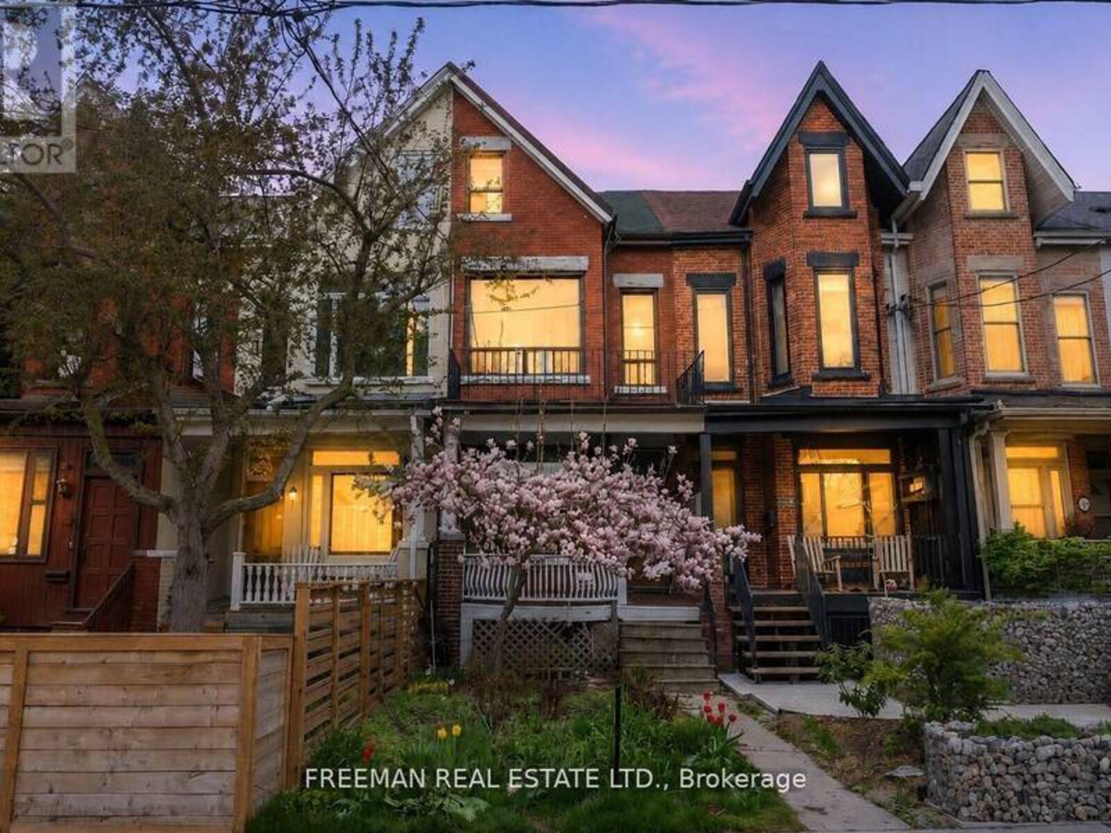 116 BRUNSWICK AVENUE, Toronto, Ontario M5S 2M2