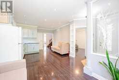 11 BENWAY DRIVE | Toronto Ontario | Slide Image Seven
