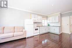 11 BENWAY DRIVE | Toronto Ontario | Slide Image Eight
