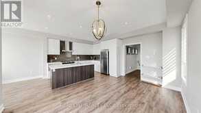3151 MINTWOOD CIRCLE | Oakville Ontario | Slide Image Seven