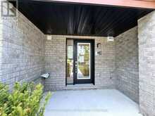 34 SIDNEY ROSE COMMON | St. Catharines Ontario | Slide Image Four