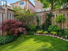 267 PINNACLE TRAIL | Aurora Ontario | Slide Image Thirty-two