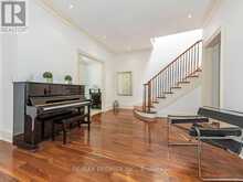 35 YORKDALE CRESCENT | Toronto Ontario | Slide Image Nine