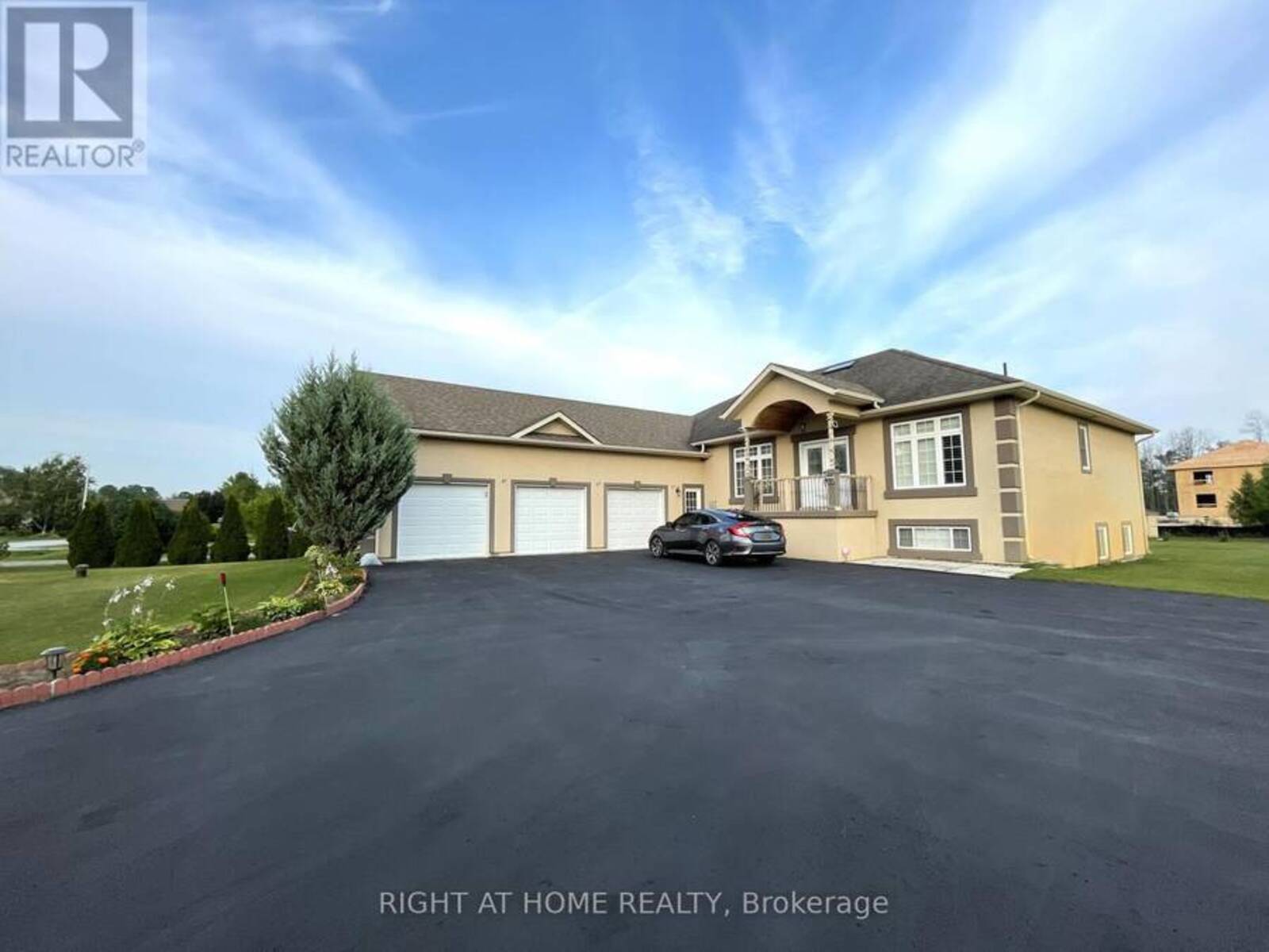 16 WASAGA SANDS DRIVE, Wasaga Beach, Ontario L9Z 1J6