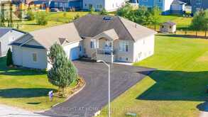 16 WASAGA SANDS DRIVE | Wasaga Beach Ontario | Slide Image Eight