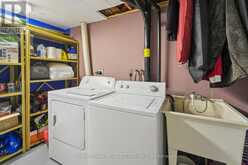 79 LOCHEED DRIVE | Hamilton Ontario | Slide Image Twenty-one