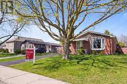 79 LOCHEED DRIVE | Hamilton Ontario | Slide Image Two