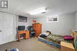 79 LOCHEED DRIVE | Hamilton Ontario | Slide Image Thirty
